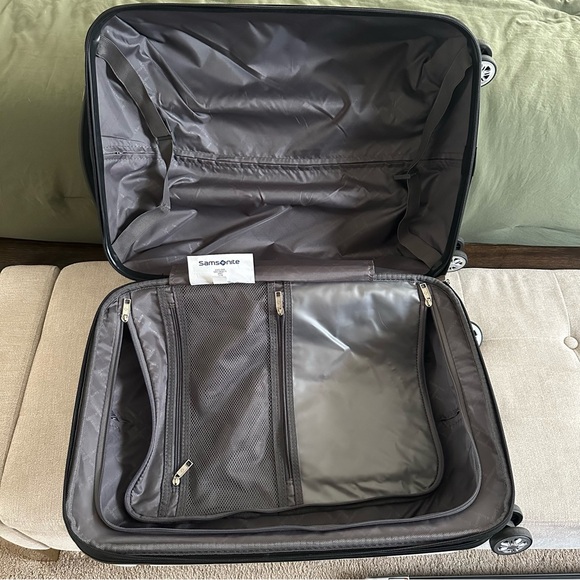 Samsonite Carry-On White Suitcase with Brown Trim - Picture 8 of 12